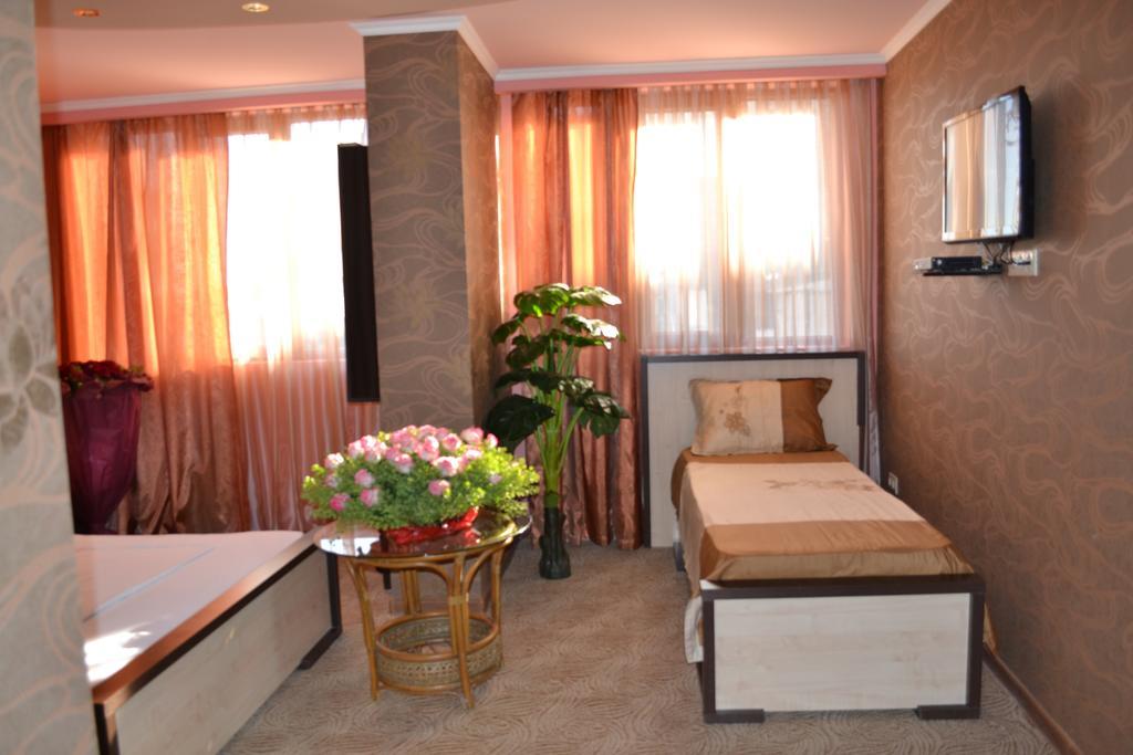 New Baxos Hotel Erevan Cameră foto